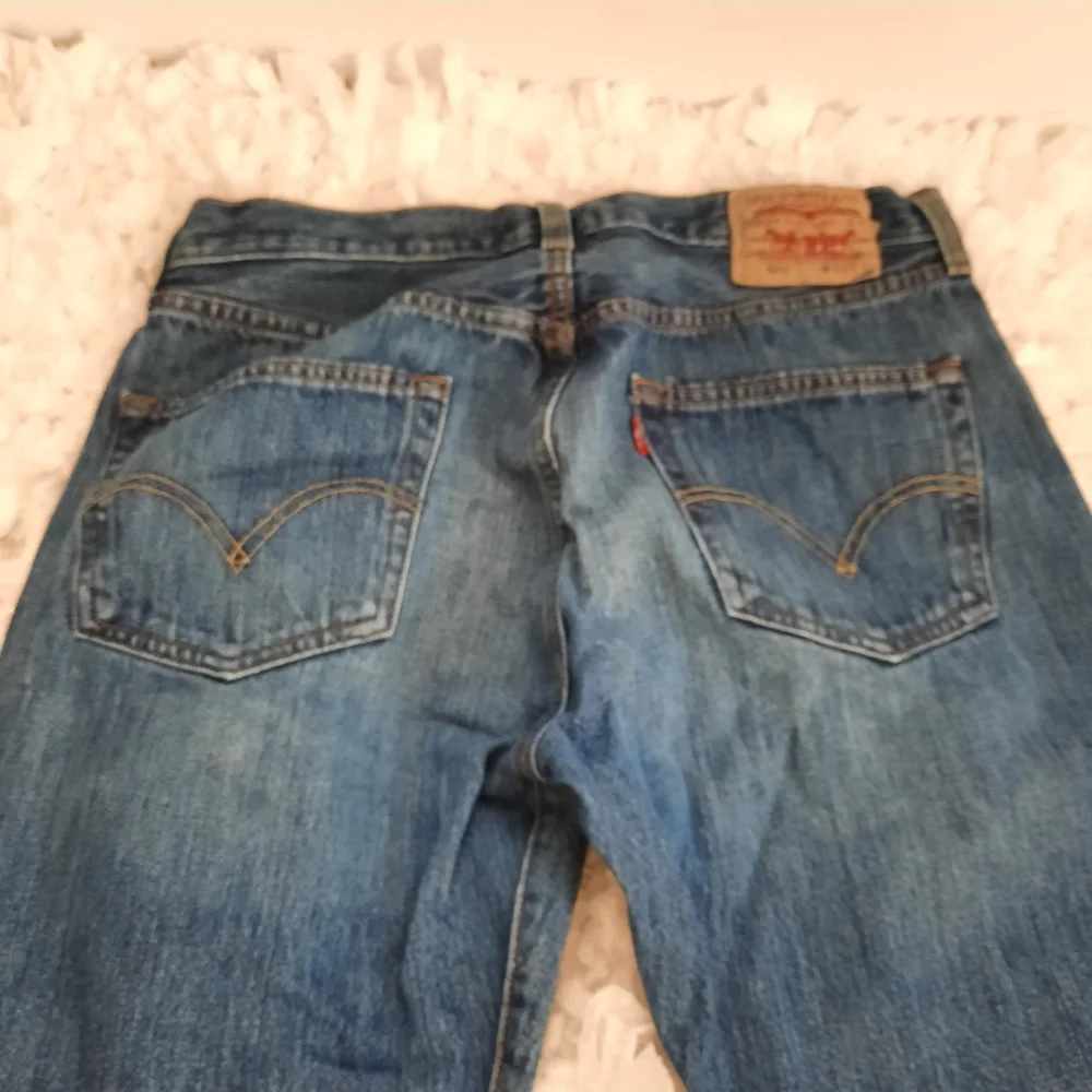 Levi's Original 501 Straight Leg Button Fly W34 x L32 Patch